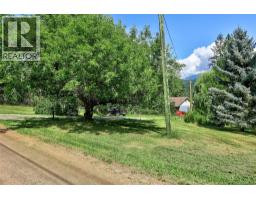 228 Webb Road, little fort, British Columbia