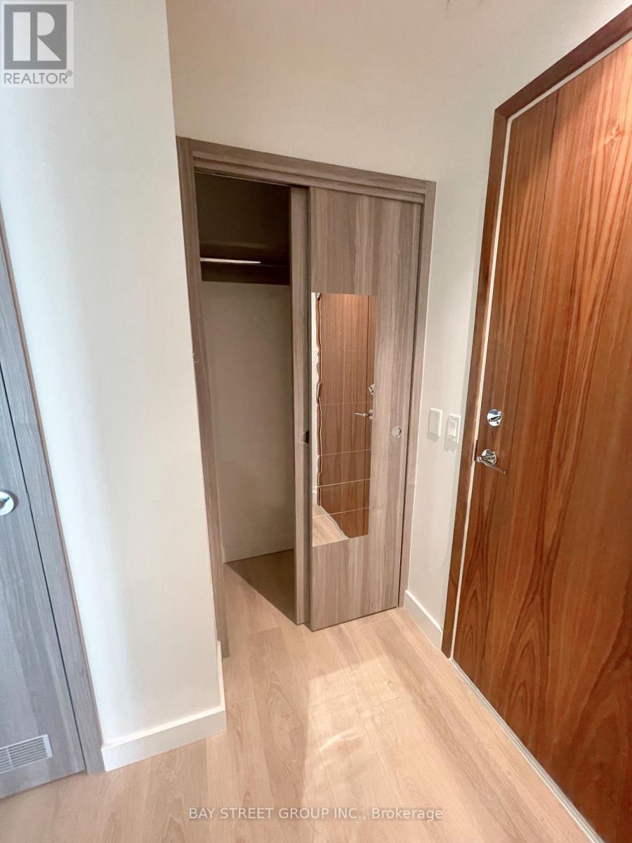 707 - 85 Mcmahon Drive, Toronto, Ontario  M2K 0H1 - Photo 4 - C12672472