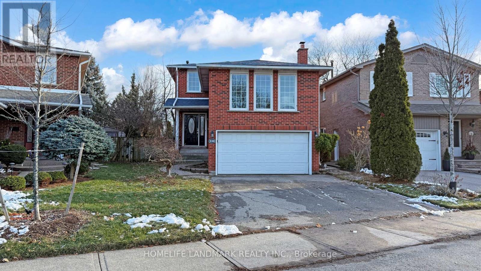 338 PARKRIDGE CRESCENT, Oakville, Ontario