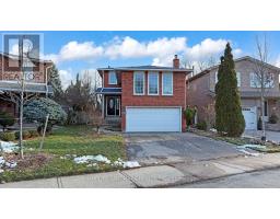 338 PARKRIDGE CRESCENT, Oakville, Ontario