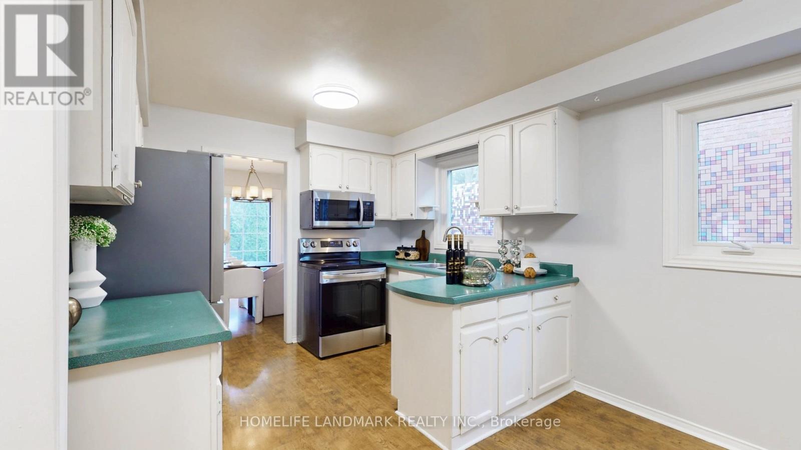 338 Parkridge Crescent, Oakville, Ontario  L6M 1B1 - Photo 12 - W12662754