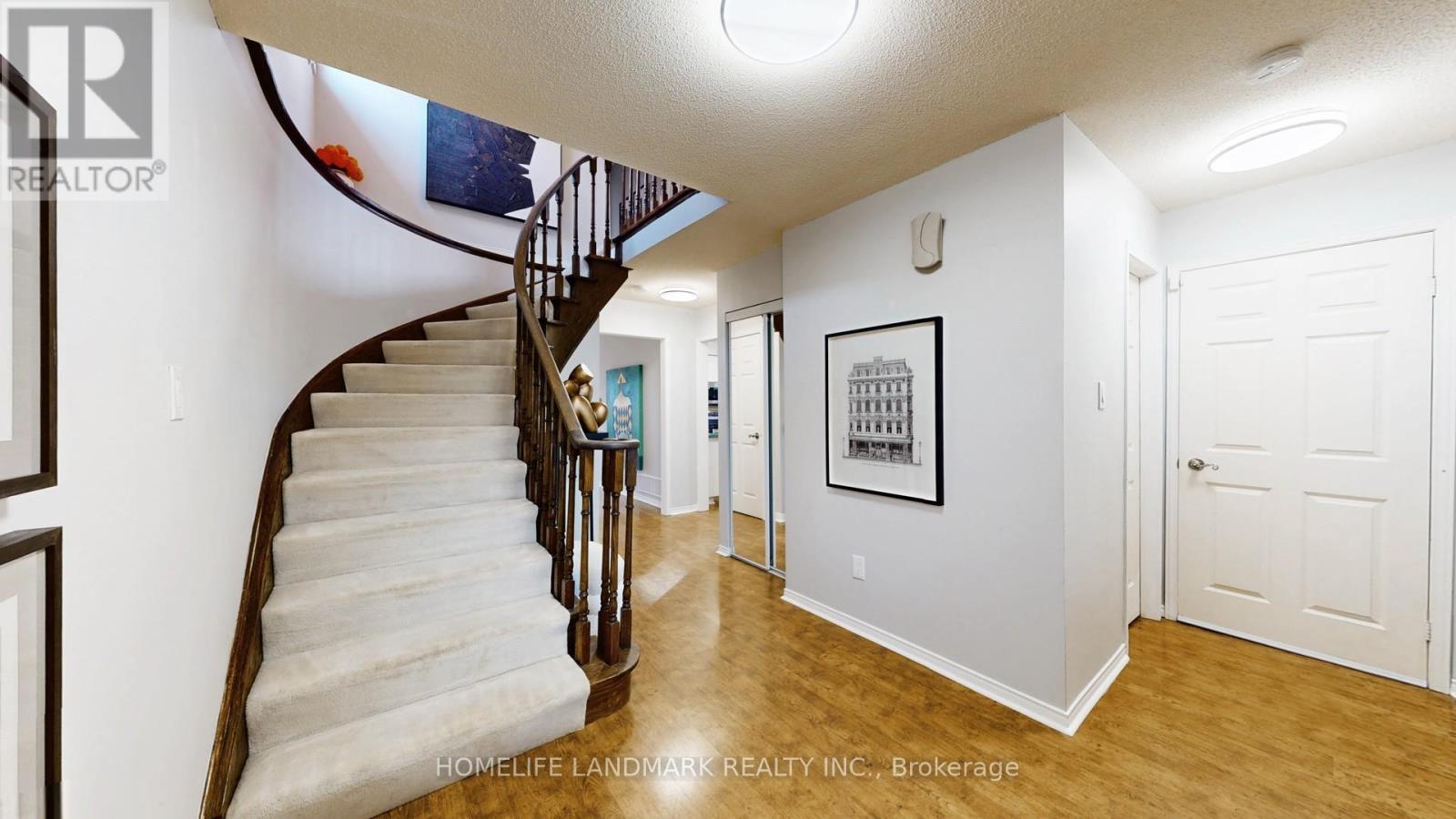 338 Parkridge Crescent, Oakville, Ontario  L6M 1B1 - Photo 25 - W12662754