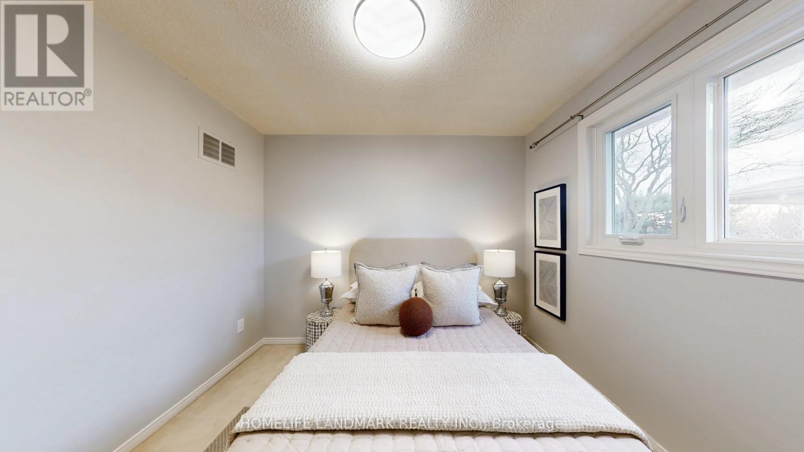 338 Parkridge Crescent, Oakville, Ontario  L6M 1B1 - Photo 34 - W12662754