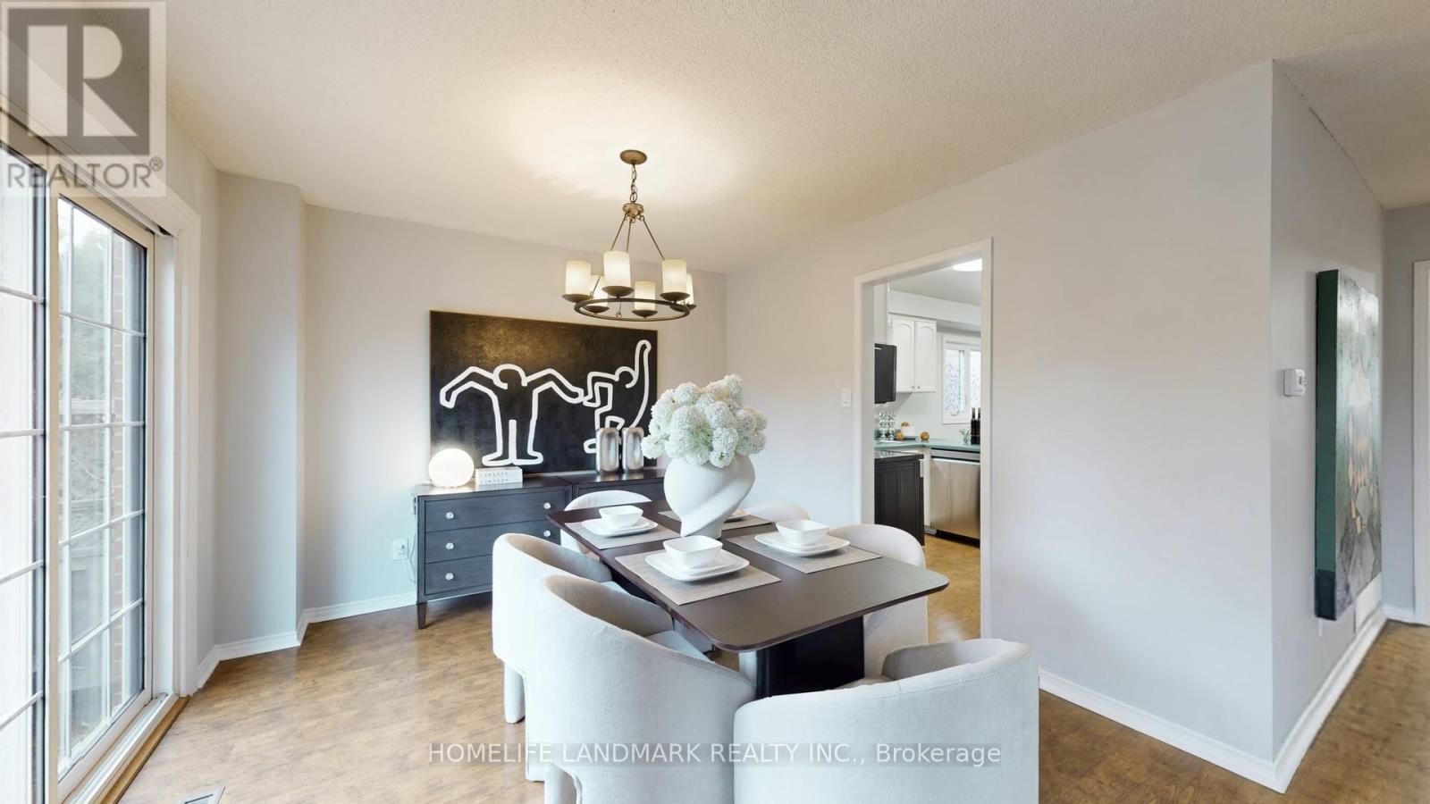 338 Parkridge Crescent, Oakville, Ontario  L6M 1B1 - Photo 9 - W12662754