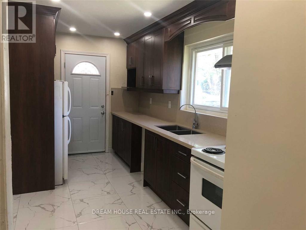 95 Thornbeck Drive, Toronto, Ontario  M1G 2K2 - Photo 4 - E12672474