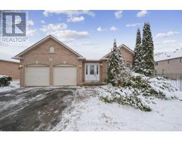 62 FOXHUNT TRAIL, Clarington, Ontario