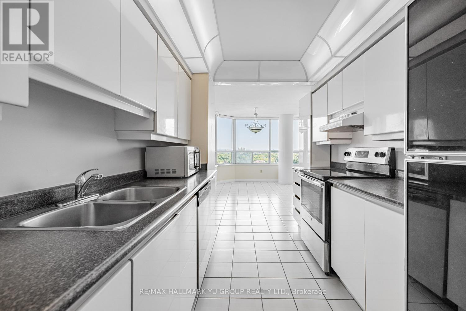 1203 - 7 Townsgate Drive, Vaughan, Ontario L4J 7Z9 - Photo 10 - N12672480