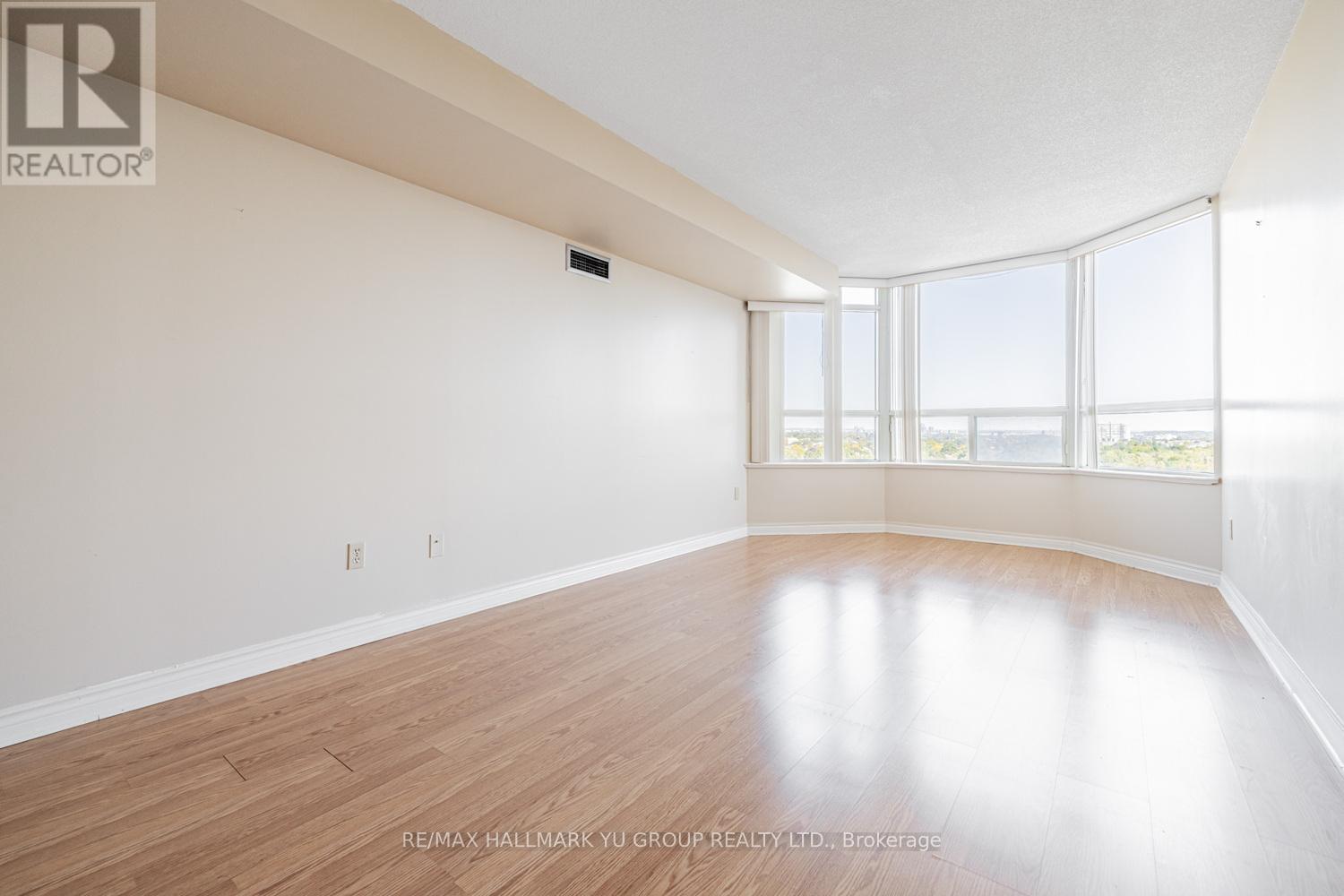 1203 - 7 Townsgate Drive, Vaughan, Ontario L4J 7Z9 - Photo 11 - N12672480