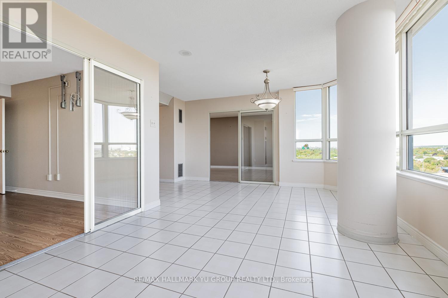 1203 - 7 Townsgate Drive, Vaughan, Ontario L4J 7Z9 - Photo 7 - N12672480