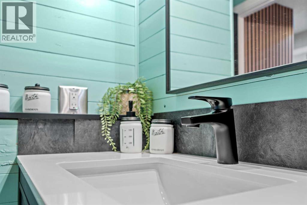 22 Hunters Gate, Okotoks, Alberta  T1S 1K9 - Photo 27 - A2268453