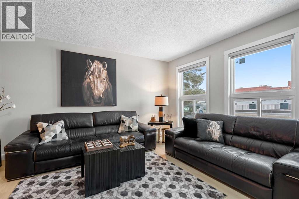 22 Hunters Gate, Okotoks, Alberta  T1S 1K9 - Photo 8 - A2268453