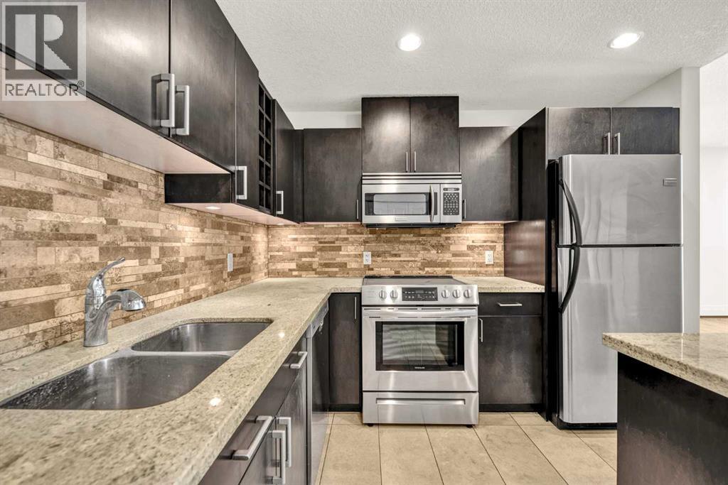 2207, 77 Spruce Place Sw, Calgary, Alberta  T3C 3X6 - Photo 9 - A2276401