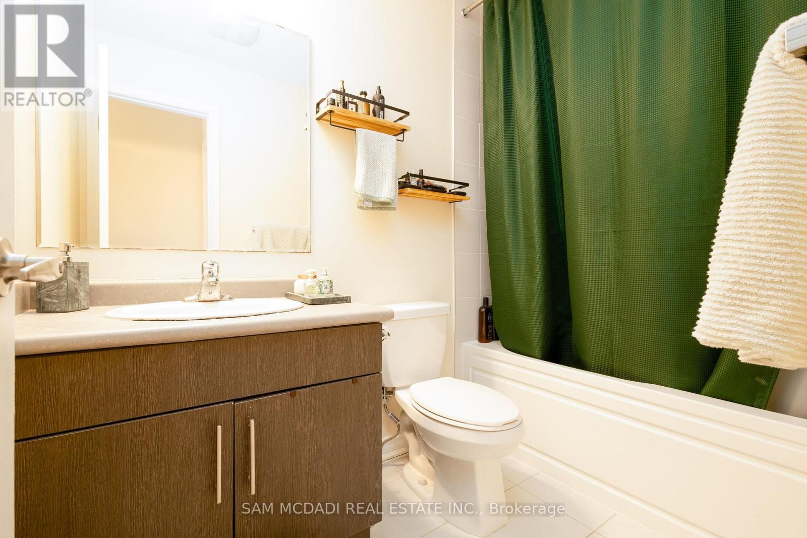 75 Bond Head Court, Milton, Ontario  L9E 1G4 - Photo 17 - W12672428