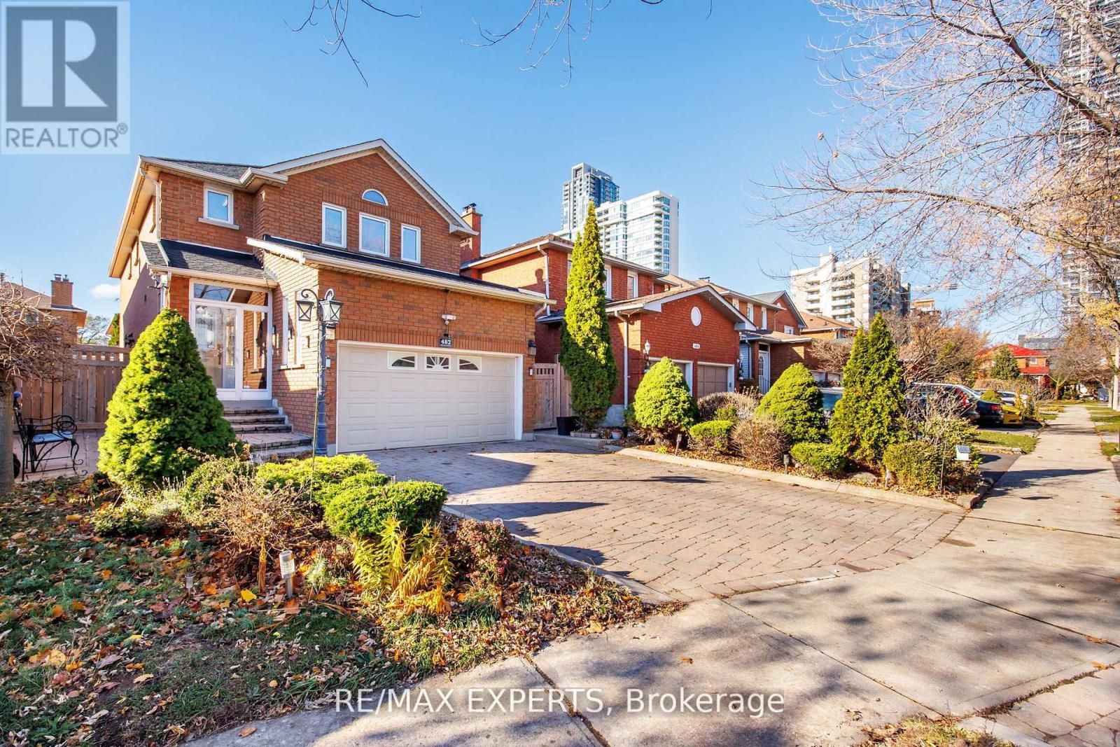 482 Malaga Road, Mississauga, Ontario  L5B 3W2 - Photo 2 - W12672466