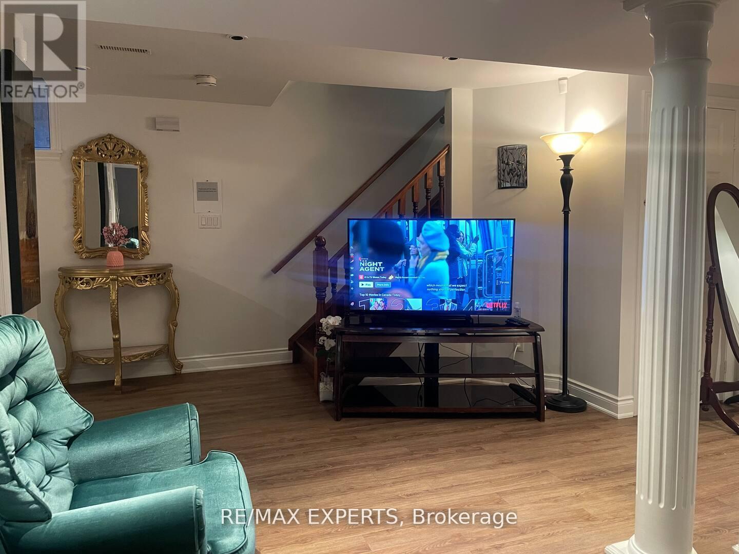 482 Malaga Road, Mississauga, Ontario  L5B 3W2 - Photo 34 - W12672466