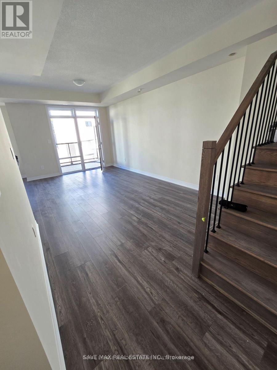 120 - 1573 Rose Way, Milton, Ontario  L9T 7E7 - Photo 2 - W12672538