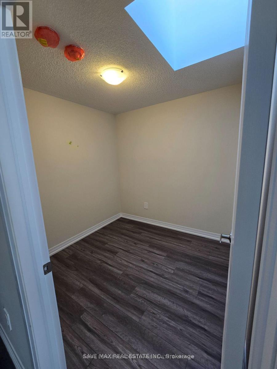 120 - 1573 Rose Way, Milton, Ontario  L9T 7E7 - Photo 9 - W12672538