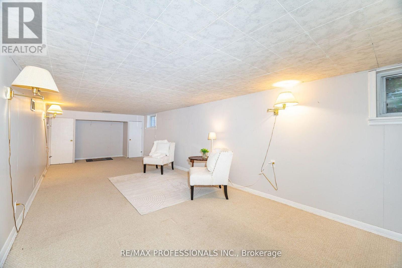 10 Avalon Road, Toronto (Alderwood), Ontario  M8W 2E3 - Photo 27 - W12672546