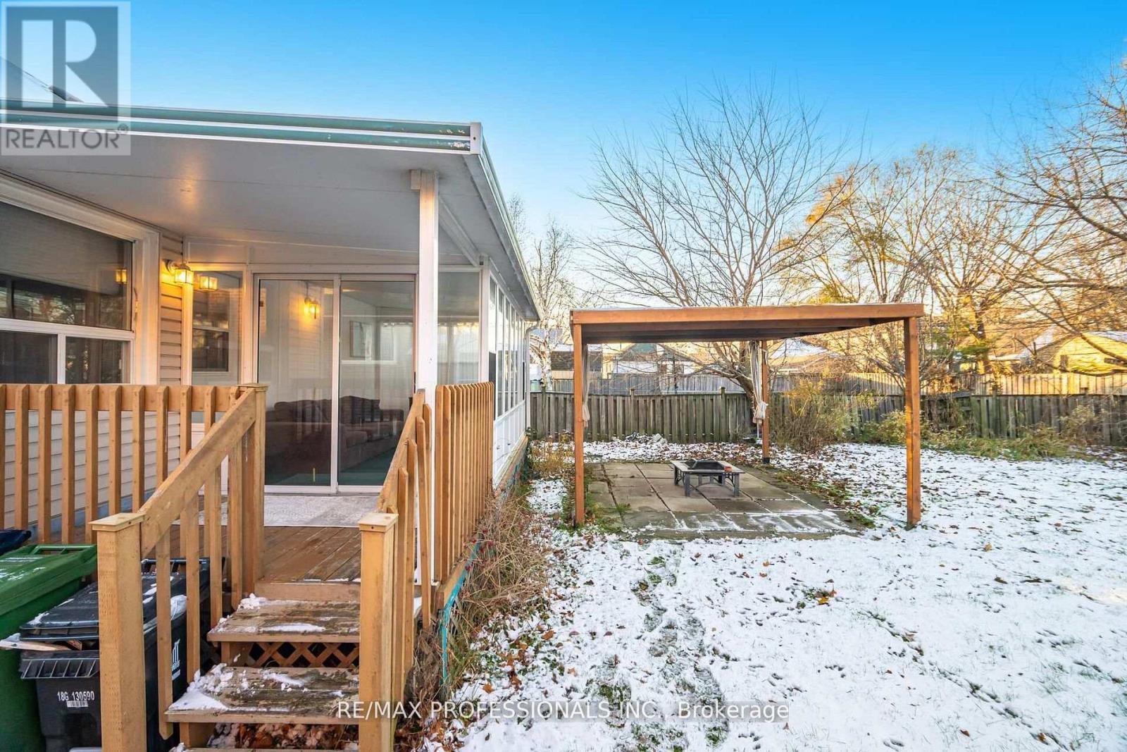 10 Avalon Road, Toronto (Alderwood), Ontario  M8W 2E3 - Photo 30 - W12672546