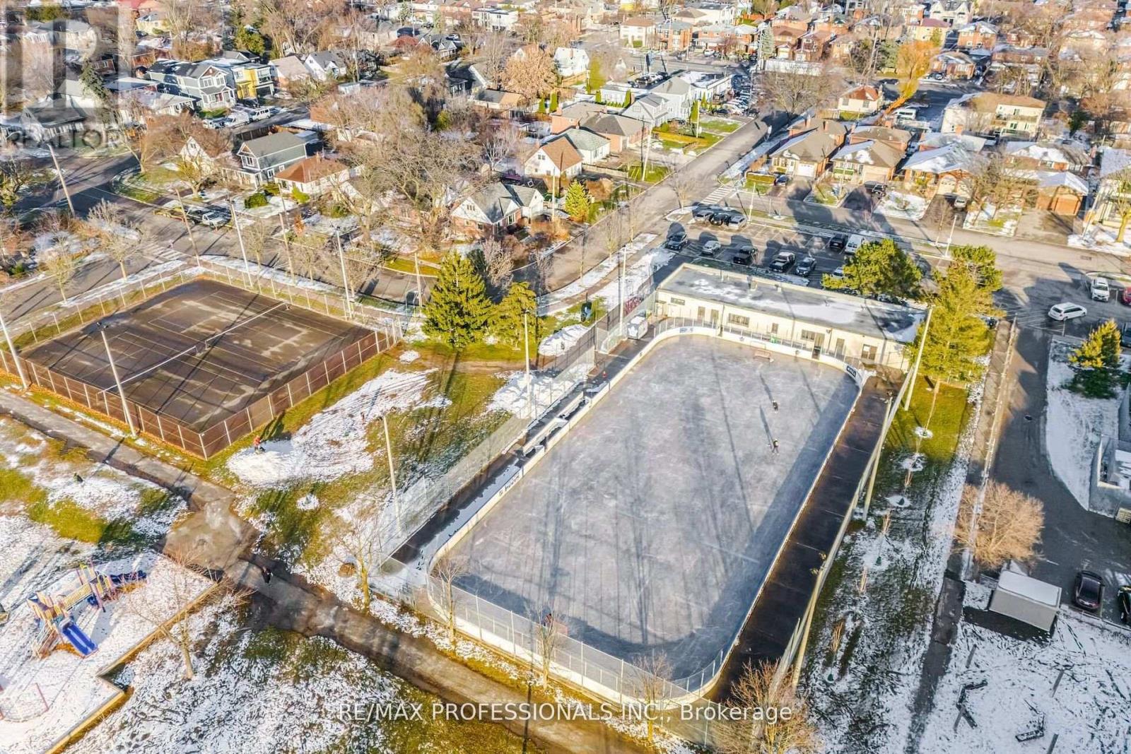 10 Avalon Road, Toronto (Alderwood), Ontario  M8W 2E3 - Photo 40 - W12672546