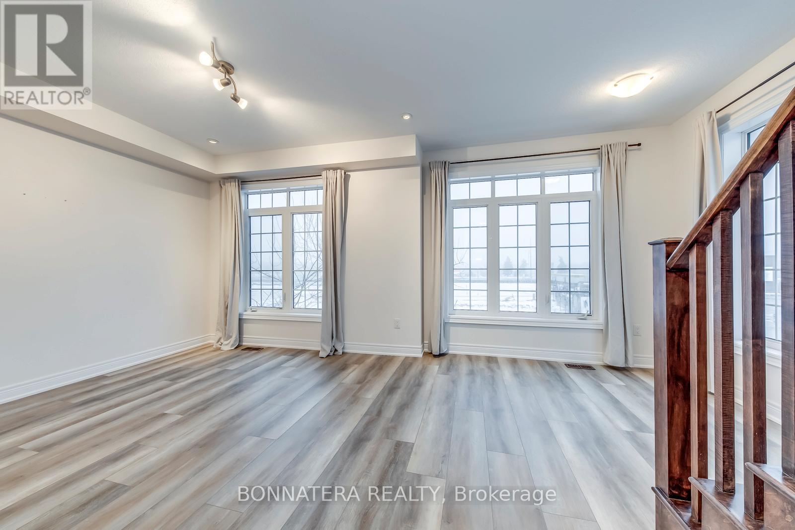 19 - 3026 Postridge Drive, Oakville, Ontario  L6H 7E3 - Photo 26 - W12672548