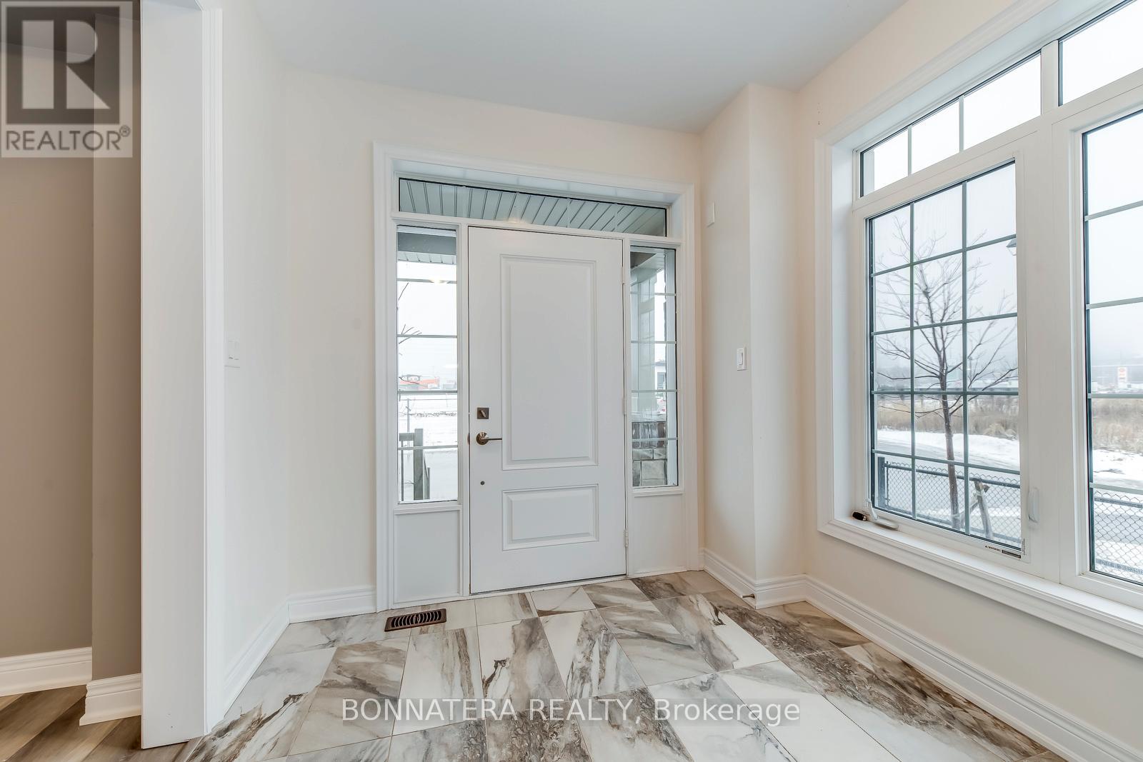 19 - 3026 Postridge Drive, Oakville, Ontario  L6H 7E3 - Photo 4 - W12672548