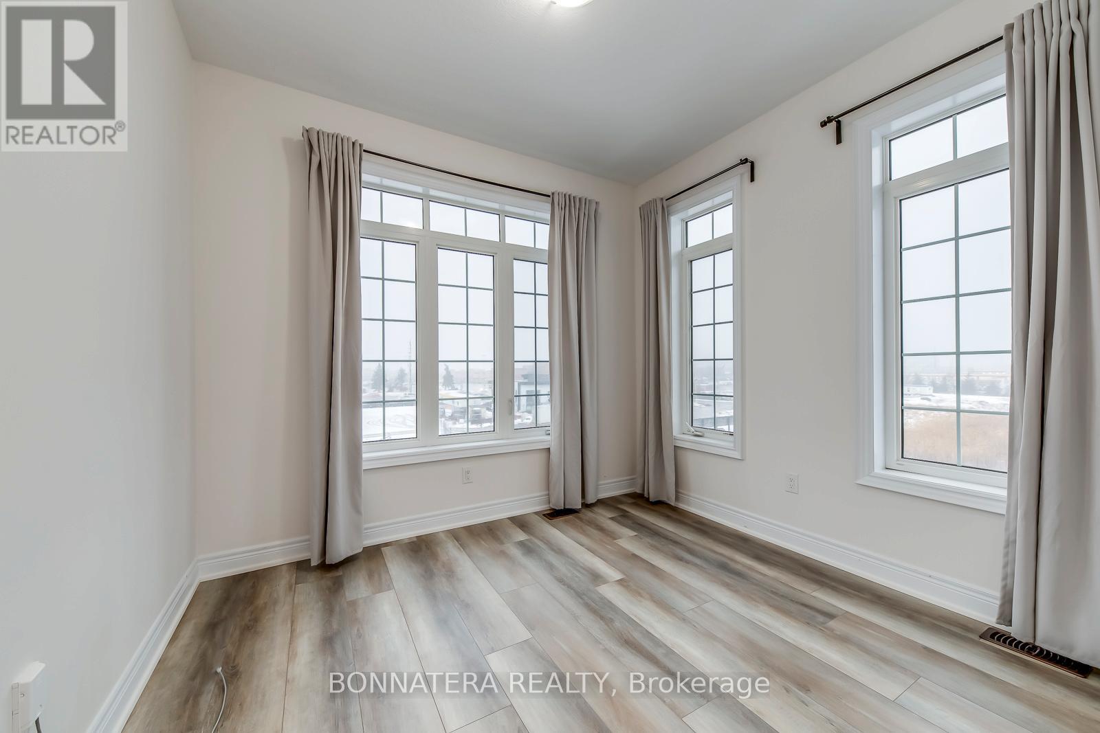 19 - 3026 Postridge Drive, Oakville, Ontario  L6H 7E3 - Photo 40 - W12672548