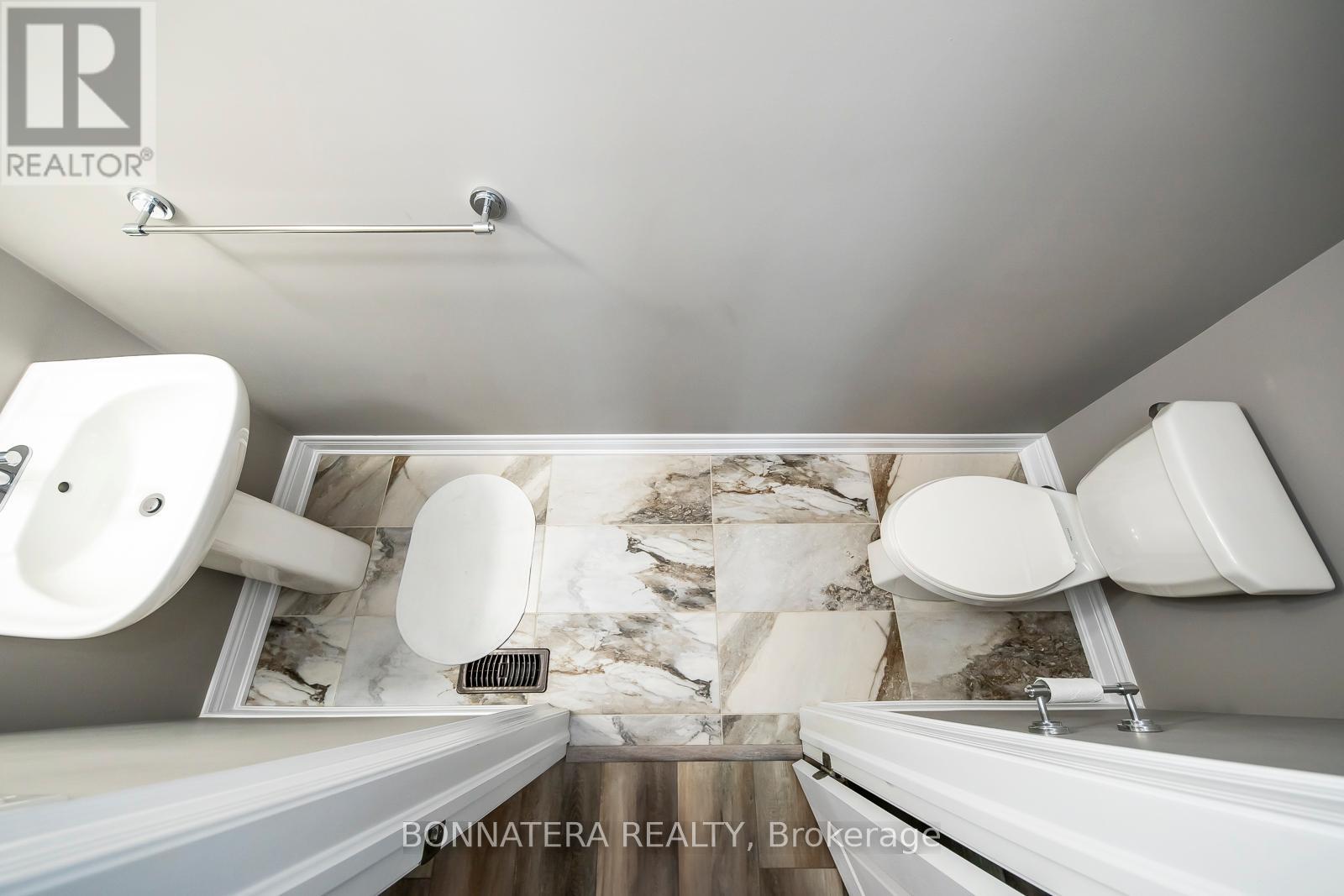 19 - 3026 Postridge Drive, Oakville, Ontario  L6H 7E3 - Photo 8 - W12672548