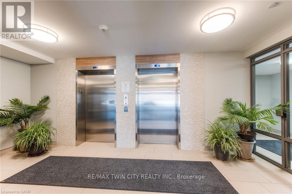 317 - 399 Queen Street S, Kitchener, Ontario  N2G 0C4 - Photo 4 - X12672464