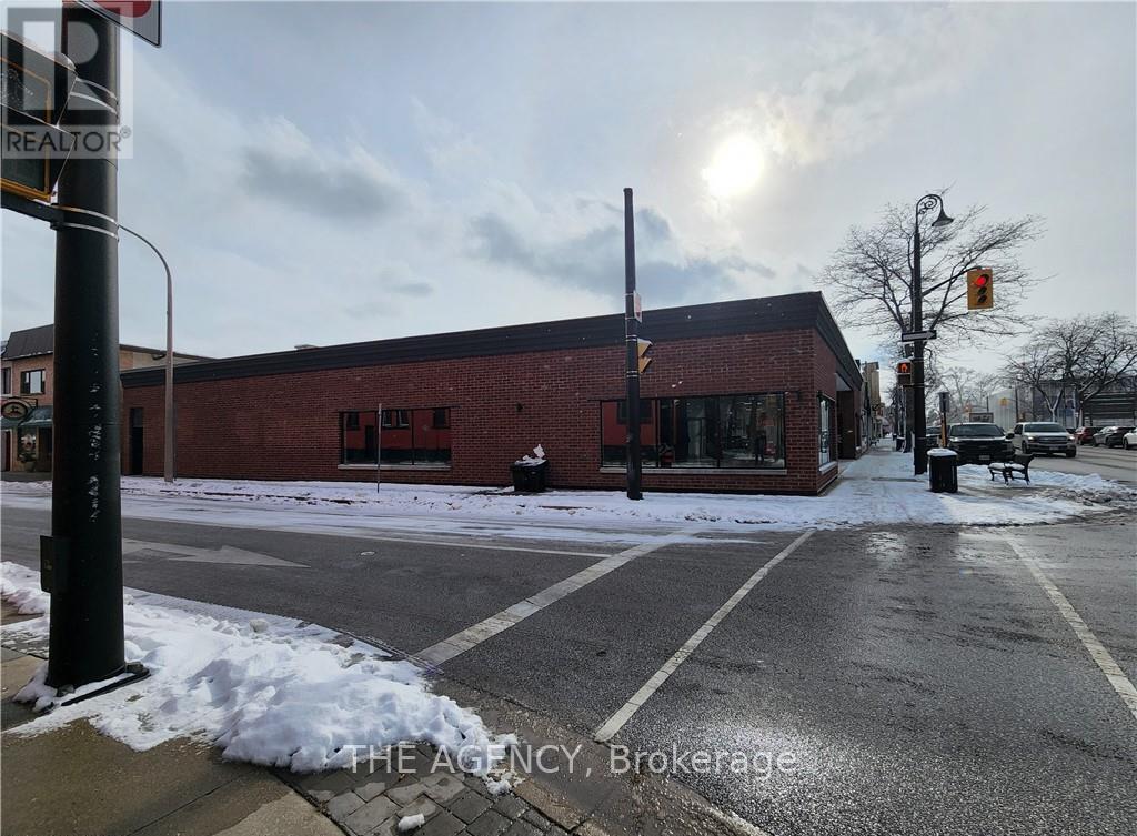 130 Christina Street N, Sarnia, Ontario  N7T 5T6 - Photo 3 - X12672478