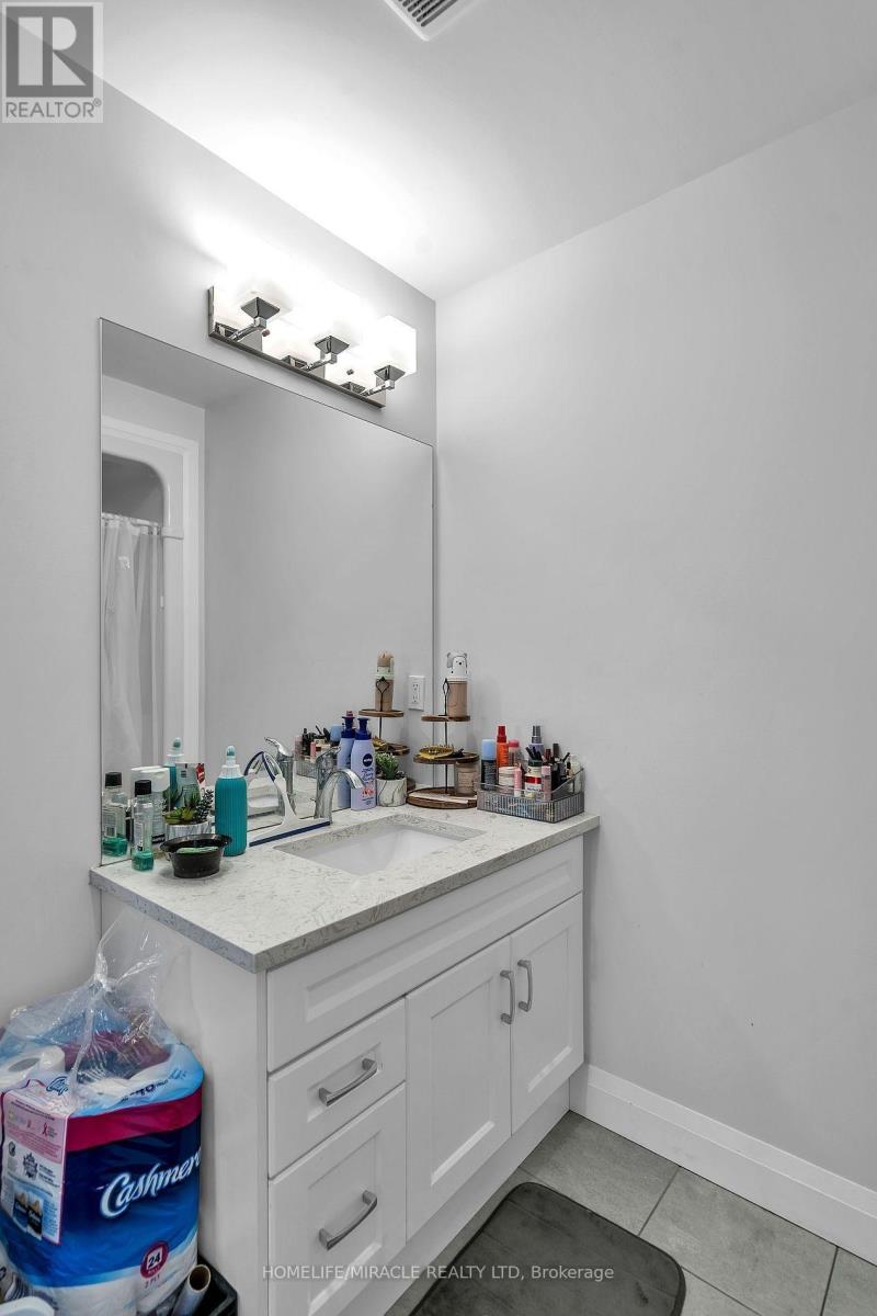 121 Marconi Court, London East, Ontario  N5V 0C9 - Photo 28 - X12672554