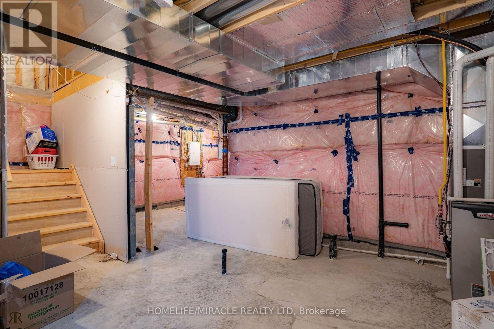 121 Marconi Court, London East, Ontario  N5V 0C9 - Photo 6 - X12672554