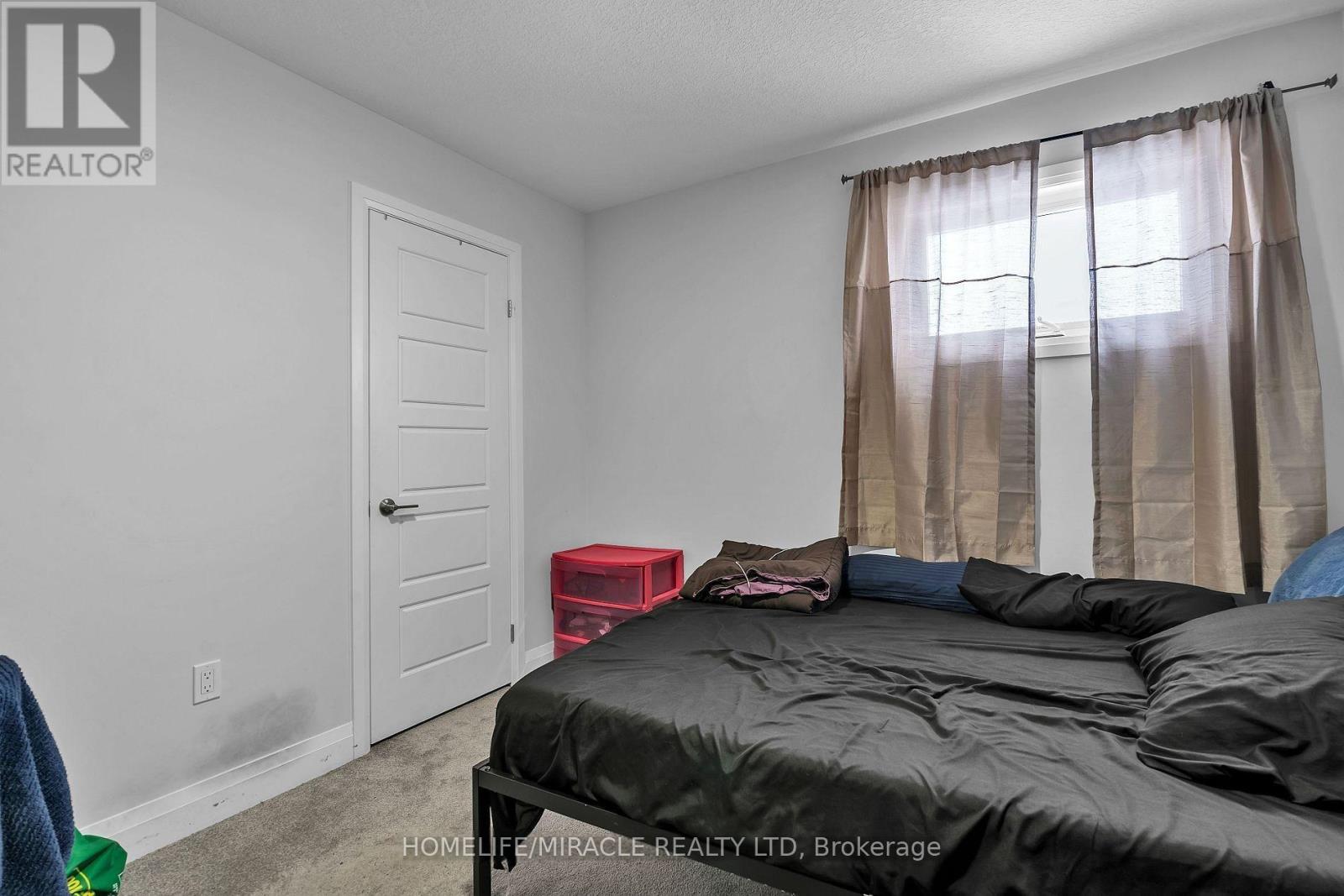 121 Marconi Court, London East, Ontario  N5V 0C9 - Photo 8 - X12672554