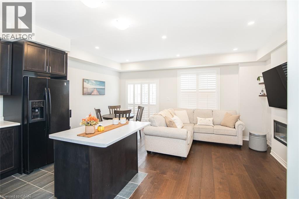 8 Mia Drive, Hamilton, Ontario  L9B 0K1 - Photo 9 - 40796763