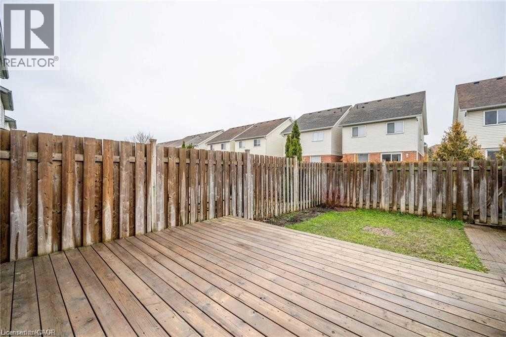 27 Max Becker Drive, Kitchener, Ontario  N2E 3V7 - Photo 13 - 40796639