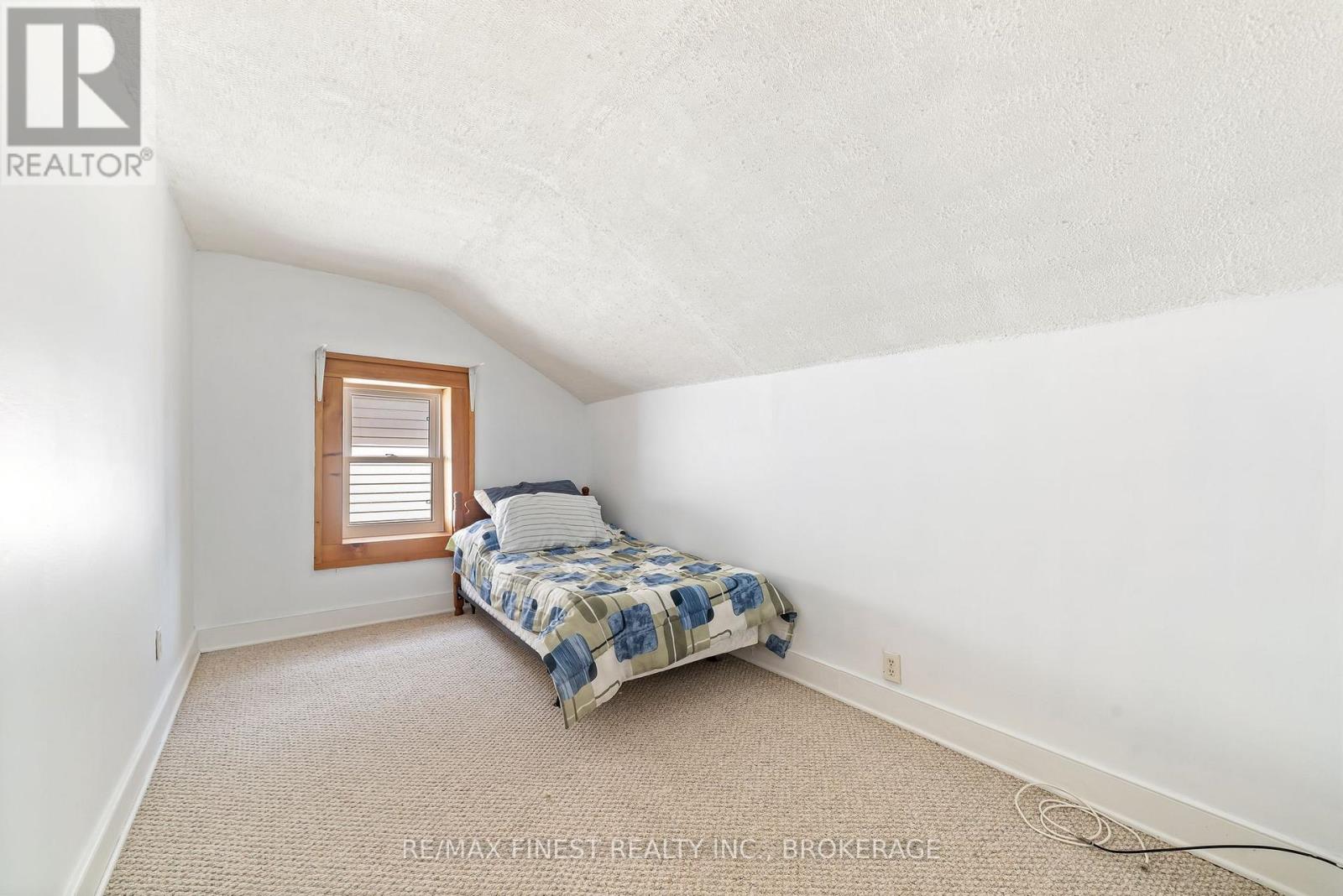 8 Catherine Street, Prince Edward County, Ontario  K0K 2T0 - Photo 21 - X12672838