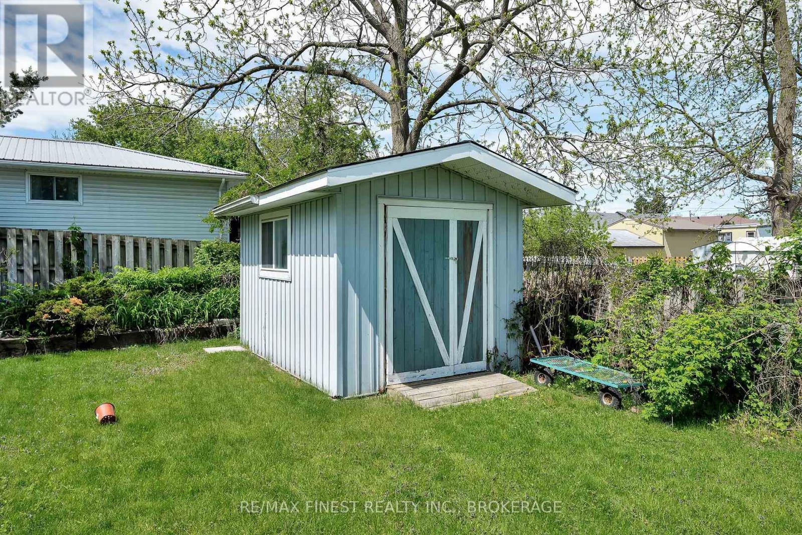 8 Catherine Street, Prince Edward County, Ontario  K0K 2T0 - Photo 29 - X12672838