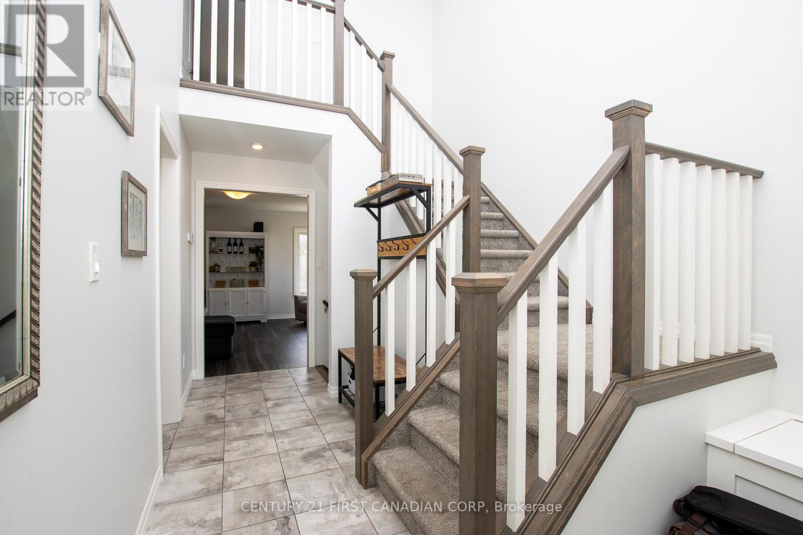 16 Arnold Street, Tillsonburg, Ontario  N4G 0G9 - Photo 15 - X12672694