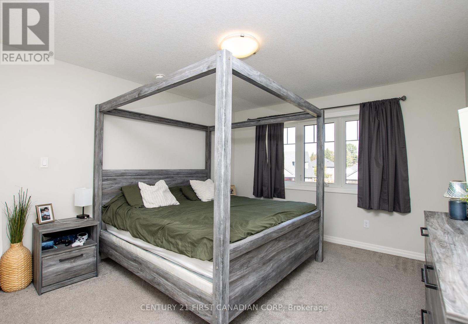 16 Arnold Street, Tillsonburg, Ontario  N4G 0G9 - Photo 22 - X12672694