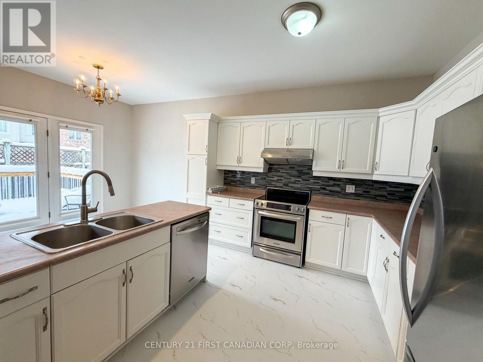 332 Ambleside Drive, London North, Ontario  N6G 5H9 - Photo 17 - X12672706