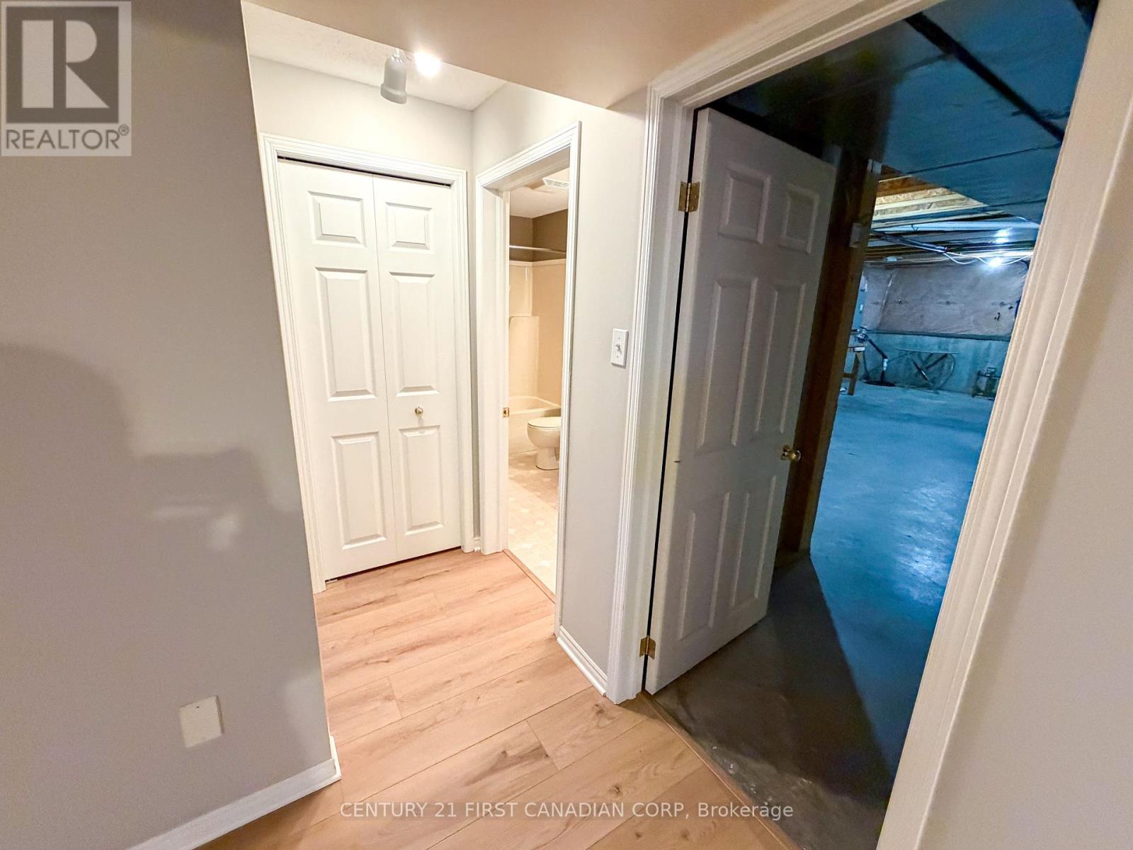 332 Ambleside Drive, London North, Ontario  N6G 5H9 - Photo 28 - X12672706