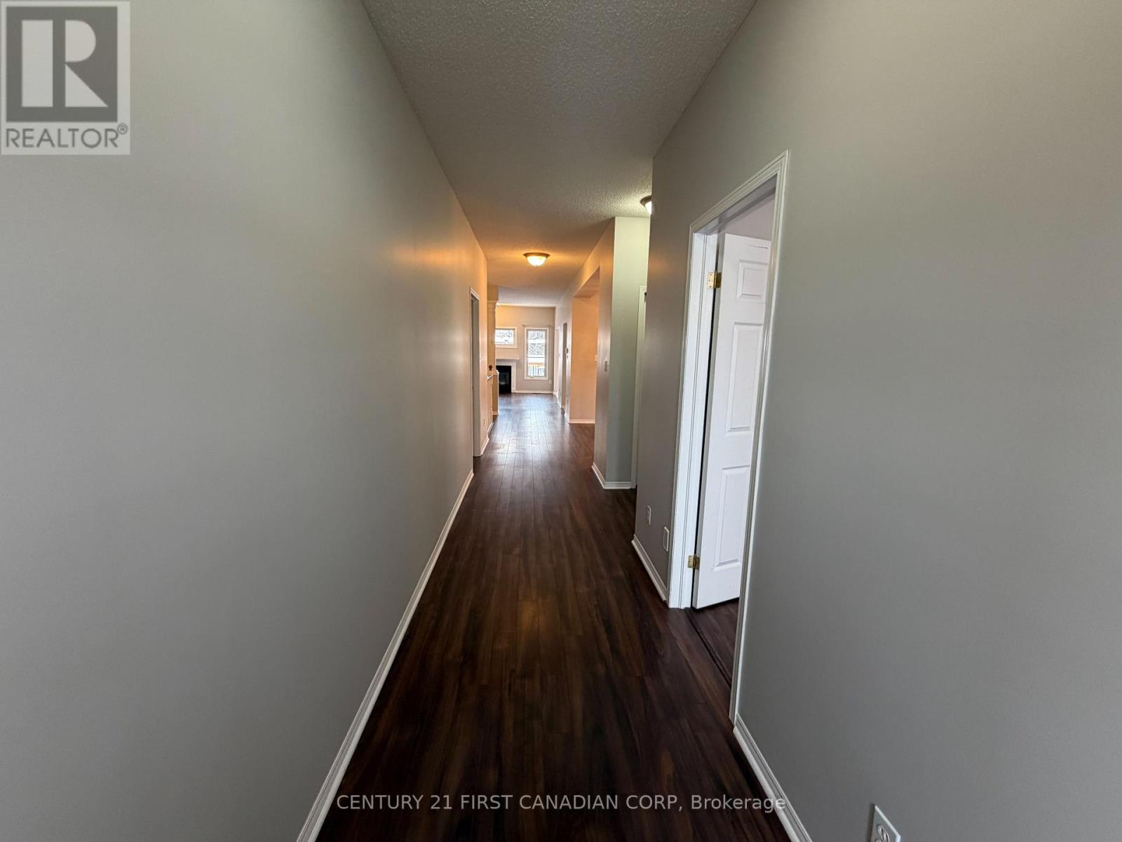 332 Ambleside Drive, London North, Ontario  N6G 5H9 - Photo 3 - X12672706