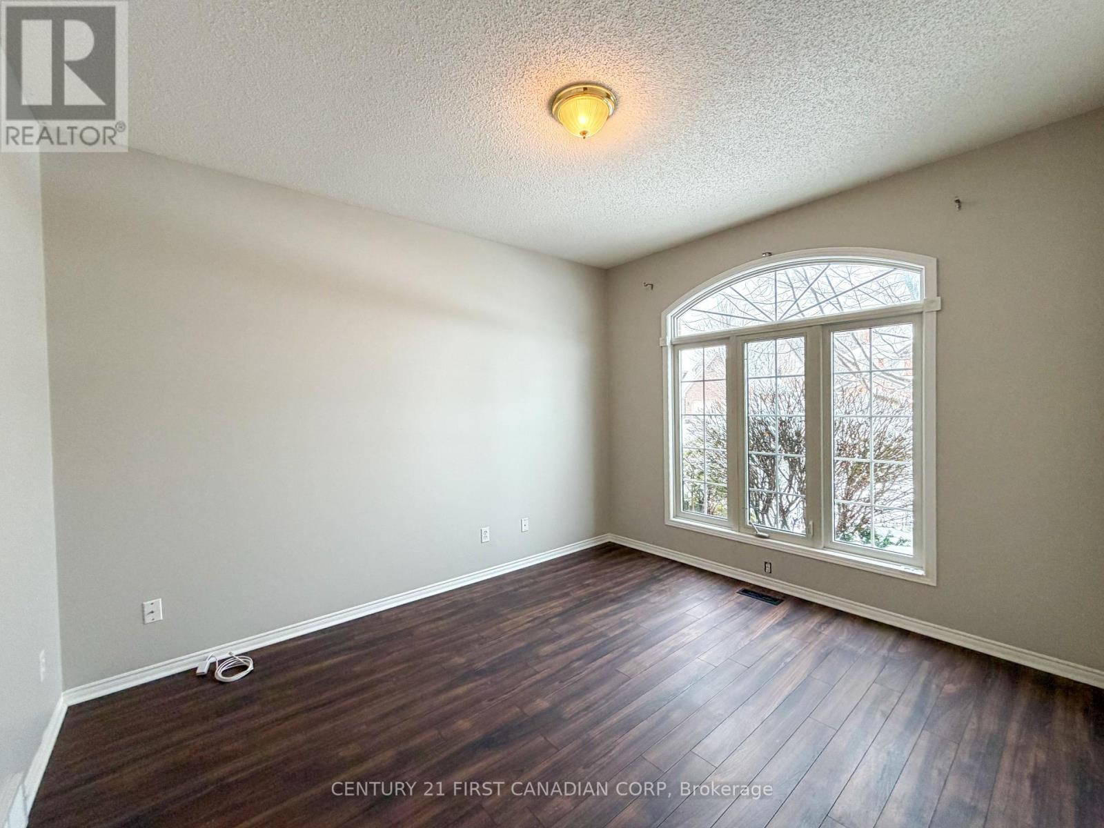 332 Ambleside Drive, London North, Ontario  N6G 5H9 - Photo 4 - X12672706