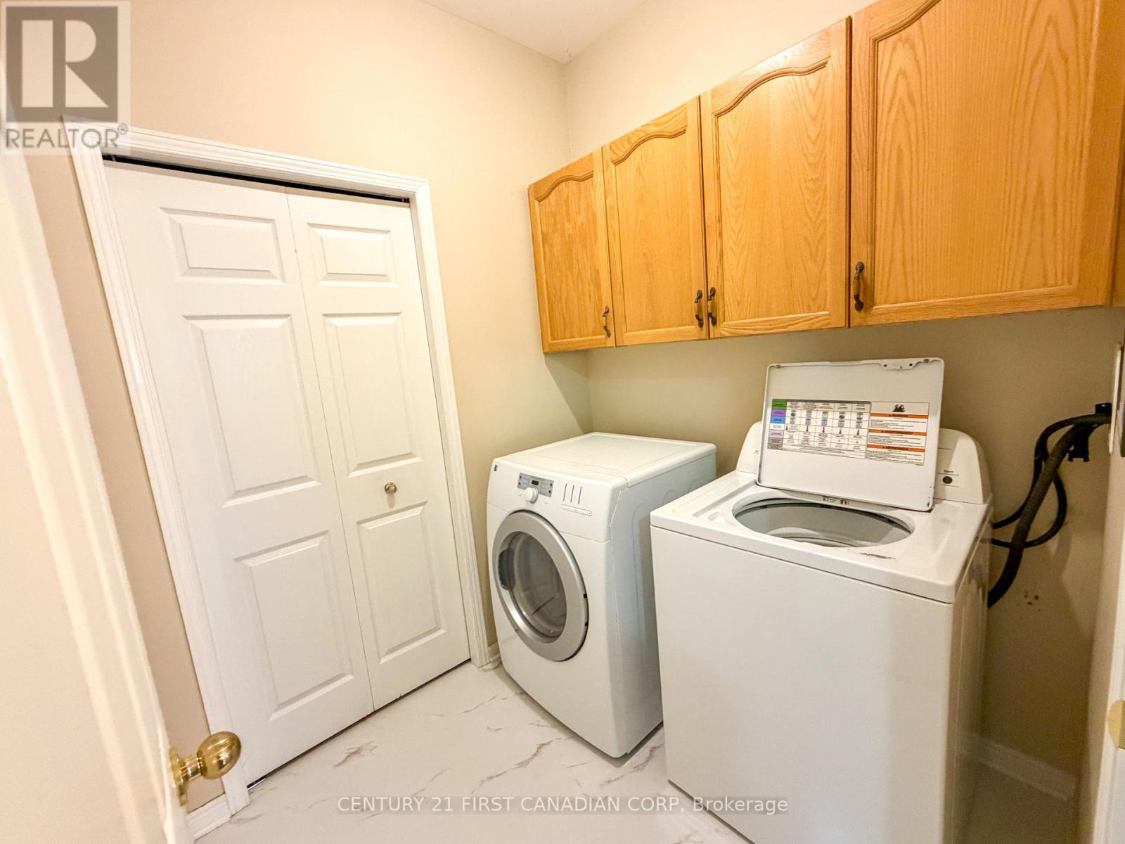 332 Ambleside Drive, London North, Ontario  N6G 5H9 - Photo 9 - X12672706