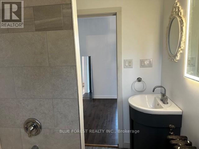 Upper - 379 Wharncliffe Road S, London South, Ontario  N6J 2M2 - Photo 15 - X12672778