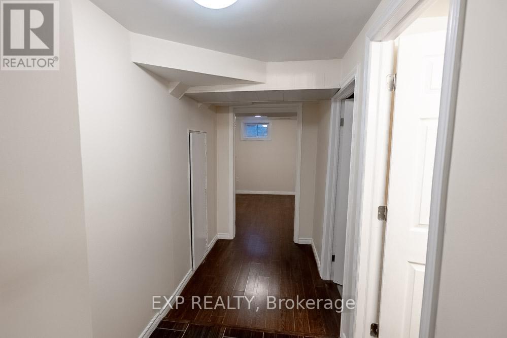 B - 196 Old Colony Road, Ottawa, Ontario  K2L 1M7 - Photo 8 - X12672592