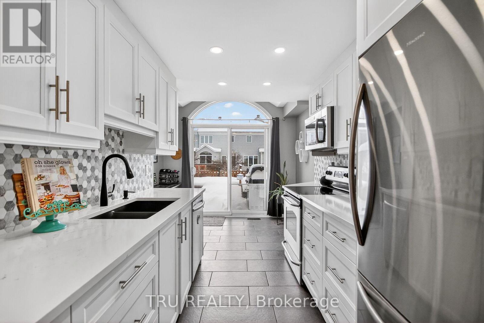 2190 Lavoie Street, Ottawa, Ontario  K4A 4W2 - Photo 13 - X12672606