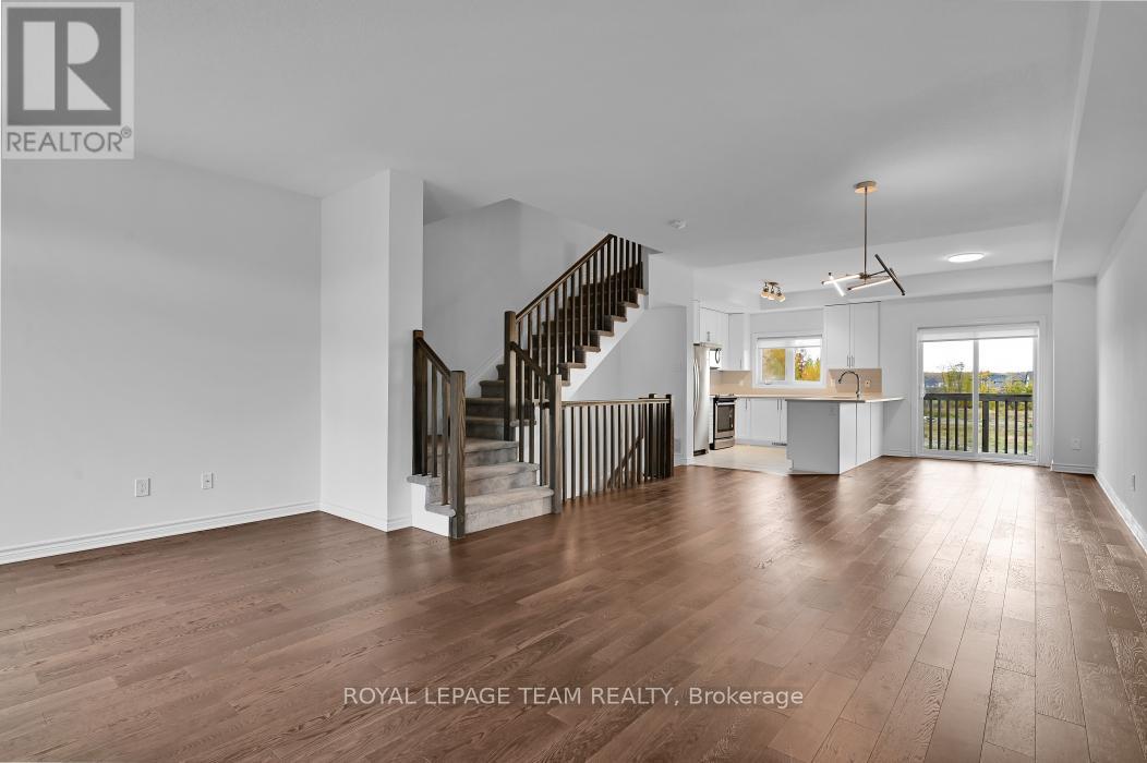 72 Barn Swallow Private, Ottawa, Ontario  K4M 0H5 - Photo 10 - X12672658