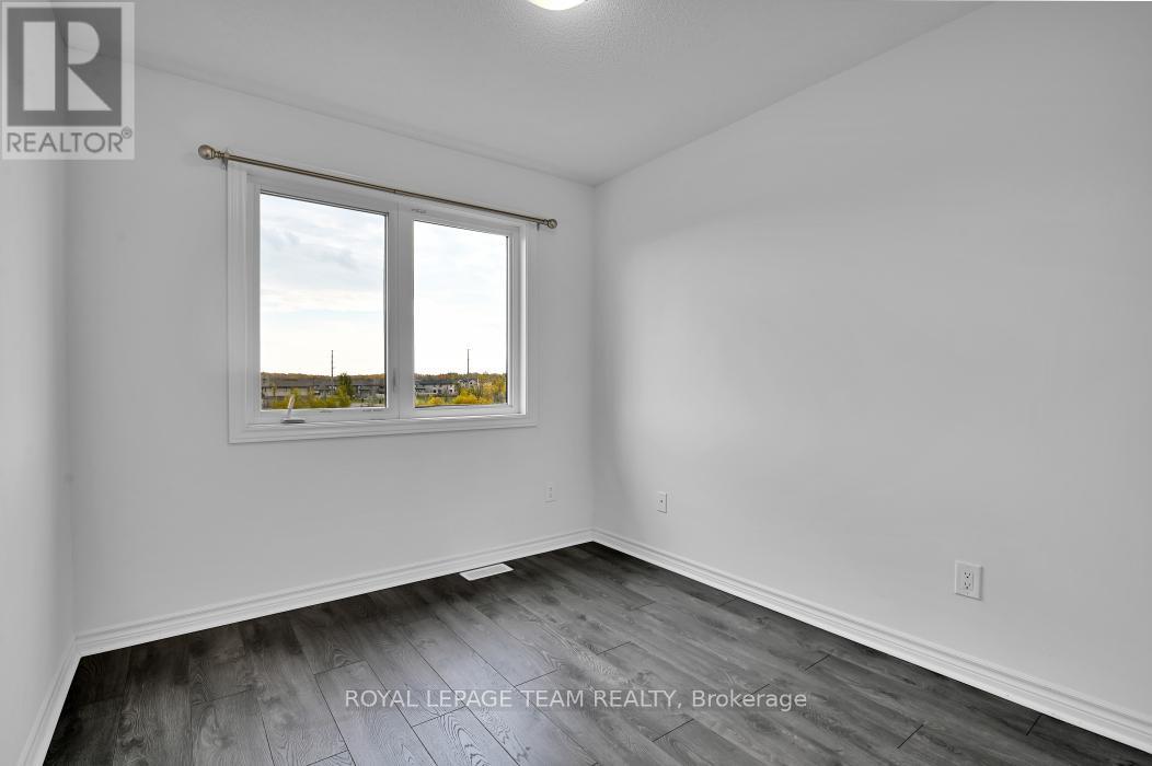 72 Barn Swallow Private, Ottawa, Ontario  K4M 0H5 - Photo 19 - X12672658