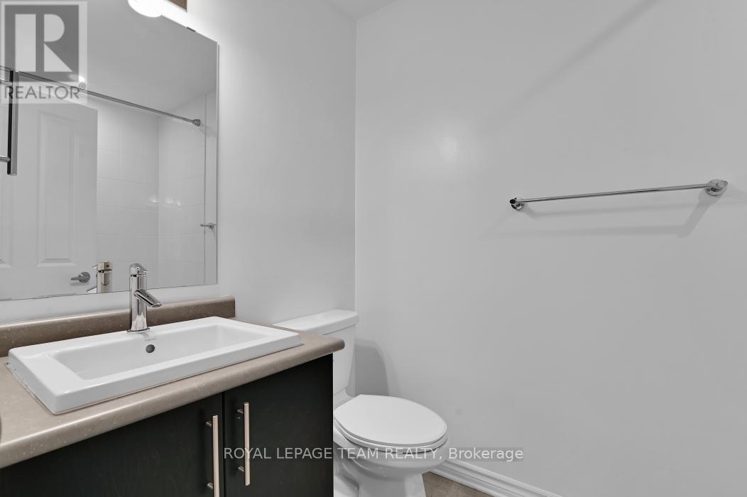 72 Barn Swallow Private, Ottawa, Ontario  K4M 0H5 - Photo 21 - X12672658